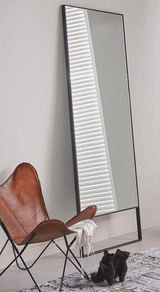 Staande spiegel met zwart stalen frame