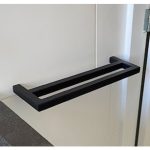 Handdoekenrek zwart RVS