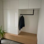 Stalen kapstok in maatwerk meubel